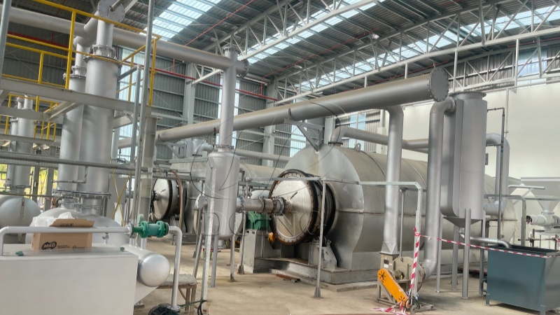 DOING semi-continuous oil sludge pyrolysis equipment installed in Malaysia