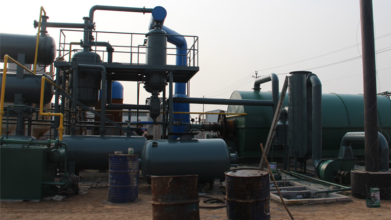 Tyre pyrolysis plant