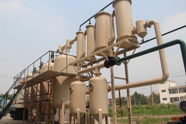 Waste engine oil refining equipment