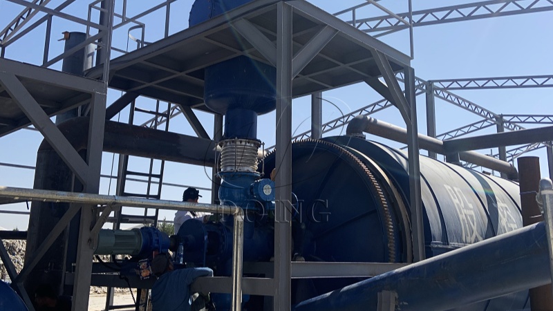 DY-15 plastic pyrolysis equipment installed in Jordan