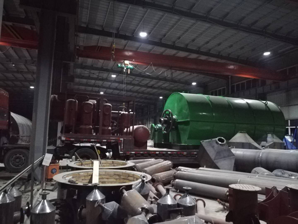 plastic pyrolysis plant